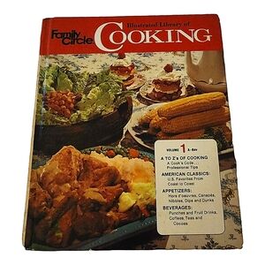 💖Vintage 1972 Volume 1 Family Circle Hardcover Cookbook